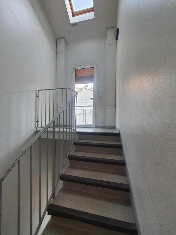 Studio Au Calme Espace Exterieur Parking Gratuit Dans La Rue Гренобъл Екстериор снимка