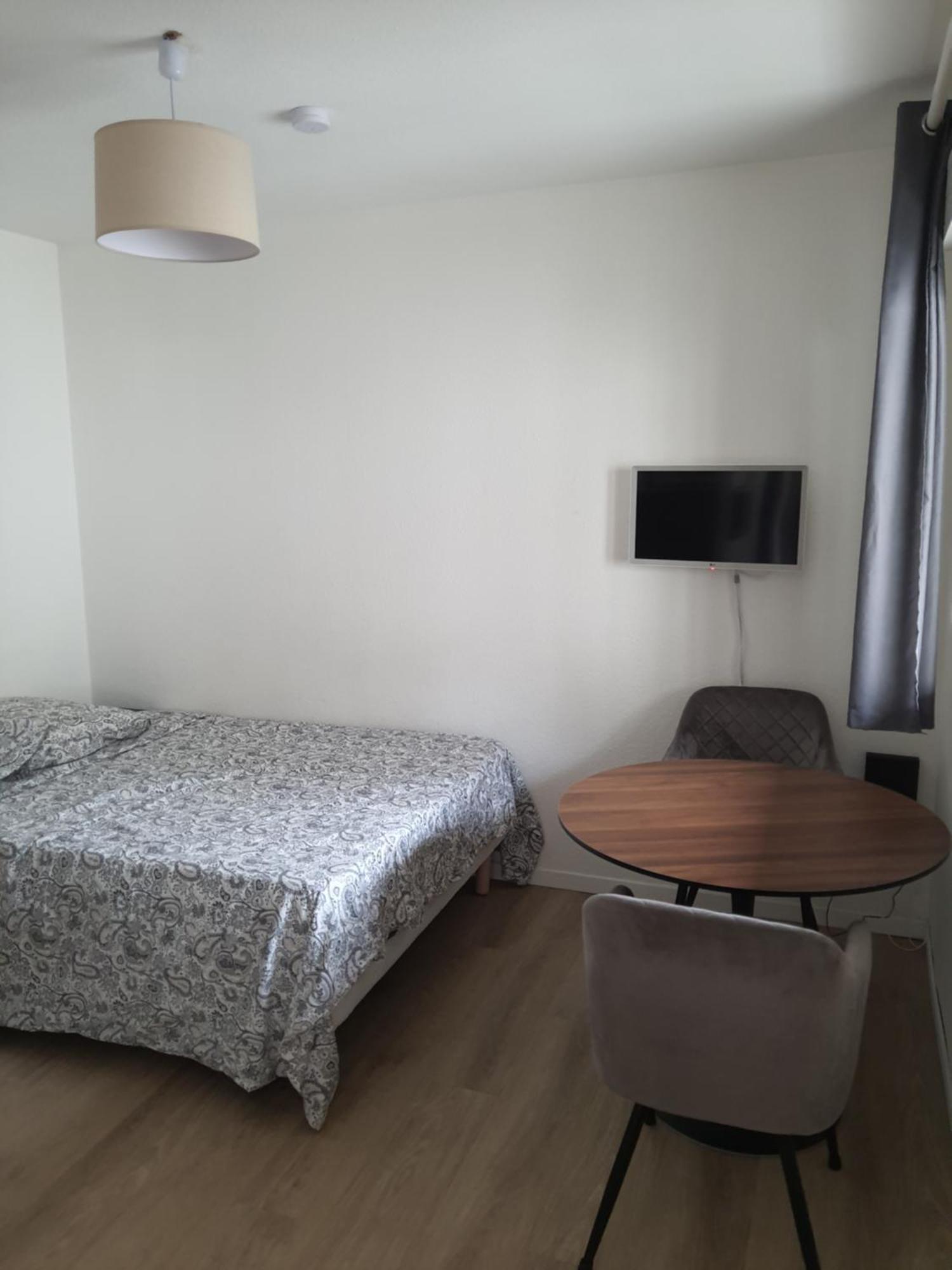 Studio Au Calme Espace Exterieur Parking Gratuit Dans La Rue Гренобъл Екстериор снимка