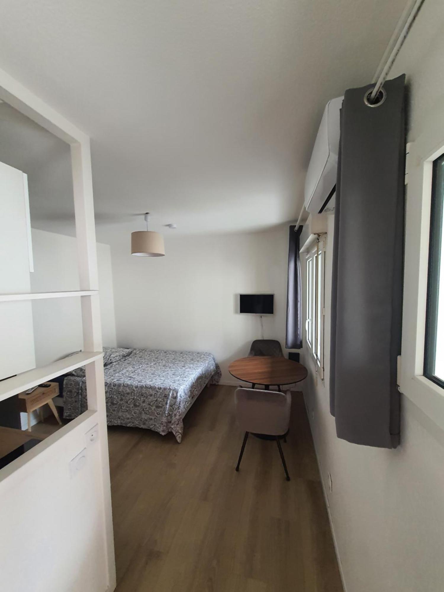 Studio Au Calme Espace Exterieur Parking Gratuit Dans La Rue Гренобъл Екстериор снимка